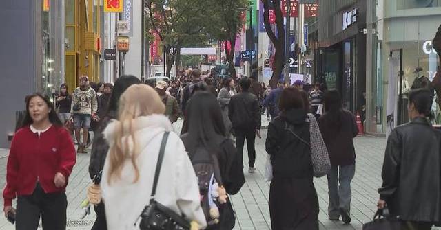 New wave of Chinese travelers powers South Korea's tourism recovery