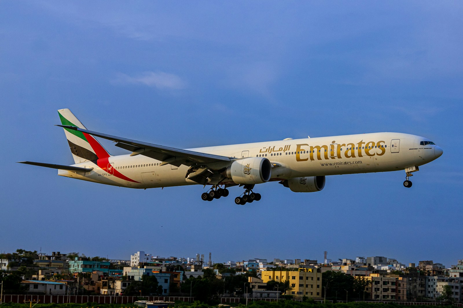 Concealment of Free Seats Amounts to Unfair Trade Practice: Maharashtra Commission Finds Emirates Airlines Deficient in Service