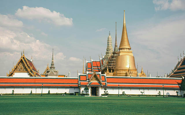 Thailand enters period of mourning following passing of Queen Mother