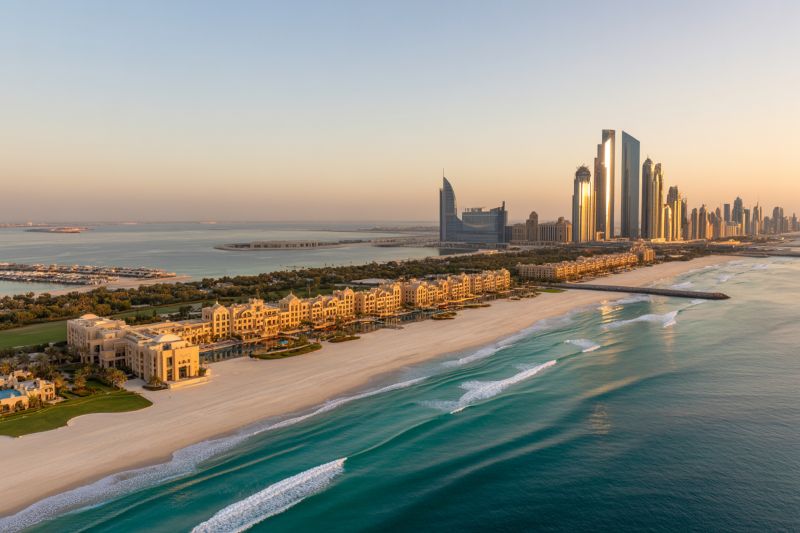 Luxury Resorts and Airline Excellence Propel Abu Dhabi to Victory at World Travel Awards, Get the De...