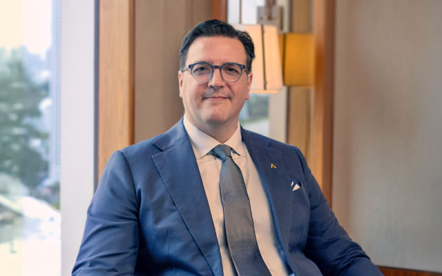 Conrad Singapore Marina Bay welcomes new GM