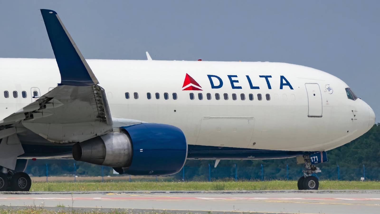 Delta Air Lines’ Shares Dive Despite Reaffirming Profit Forecast Based On Sustained Travel Demand