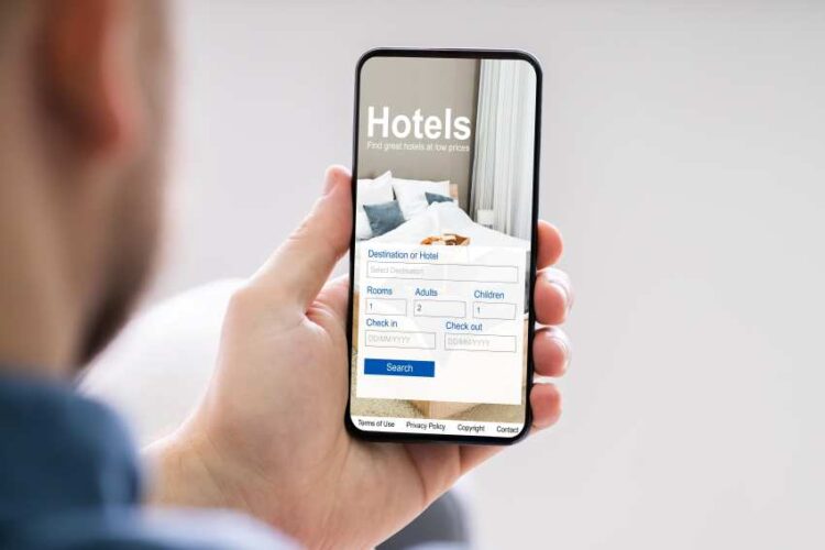 Know How DirectBooker Challenges Booking.com and Expedia: AI-Powered Hotel Booking Startup Takes on ...