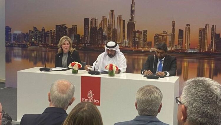 bne IntelliNews - Emirates Airline signs $38bn deal for 65 Boeing 777X jets