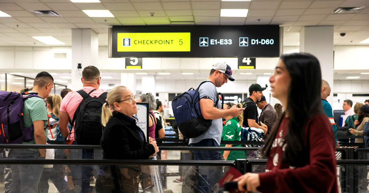 Flight cancellations up to 6% as FAA airport delays linger while shutdown bill advances