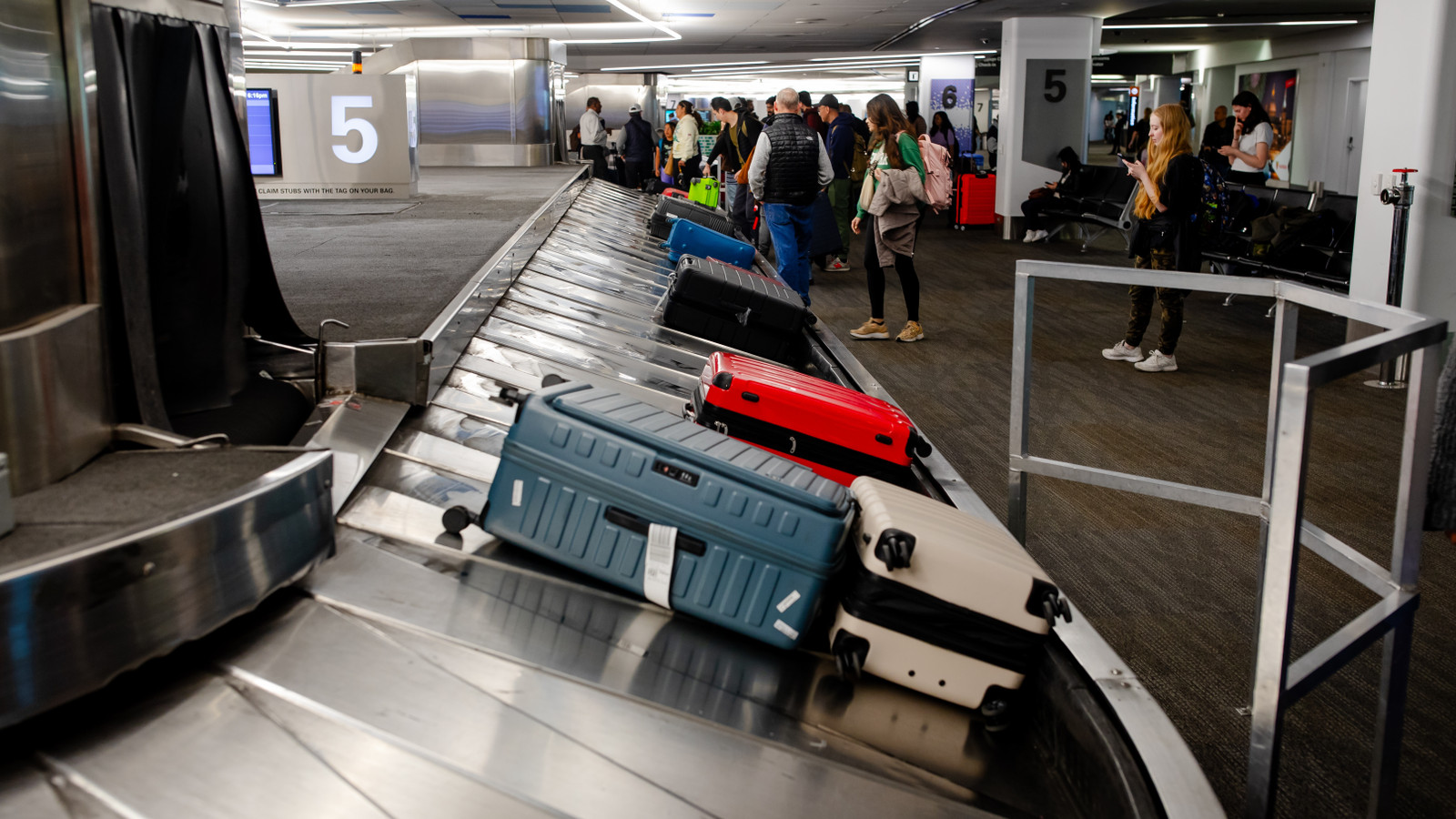 The Four Major U.S. Airlines Have Sent Out A Warning For Disrupted Thanksgiving Travel Even After Th...