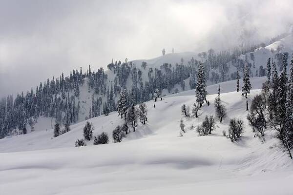Gulmarg Turns Into A Snow-Capped Wonderland That Offers New Hope For Kashmir’s Tourism Industry Amid...