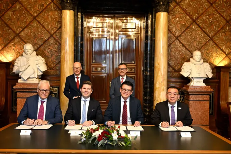 Hamburg Messe, DN Media Group and Singapore agencies launch wind energy events