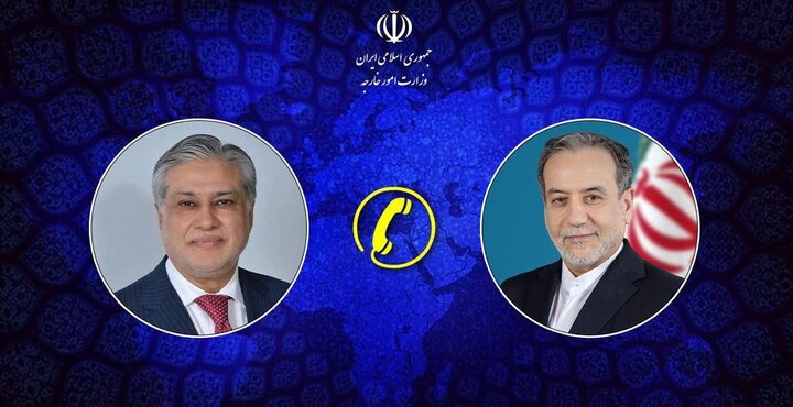 Iran, Pakistan FMs discuss regional developments