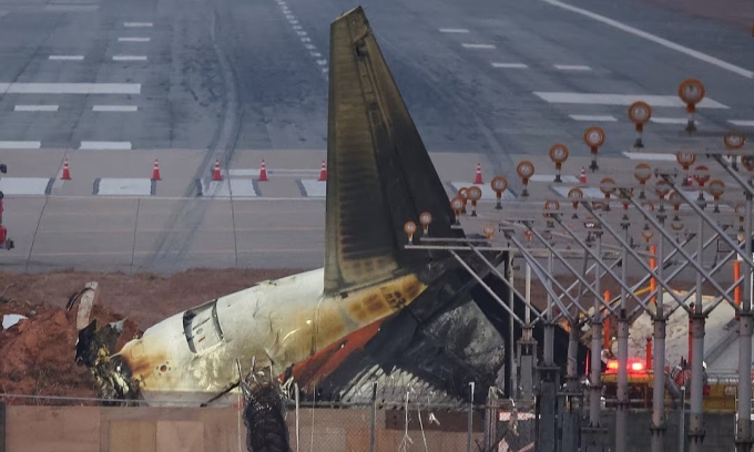 Jeju Air 'black box' data missing from last 4 minutes before crash, South Korea ministry says