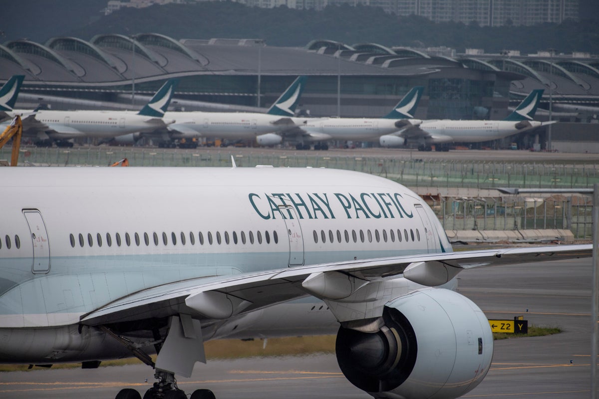 Qatar Airways to sell its holdings in Hong Kong's Cathay Pacific for $896 million