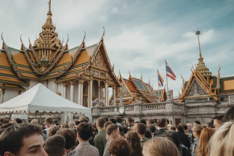 Experience thailand&rsquo;s maha loi krathong festival in ayutthaya, blending ancient traditions with grand spectacles and a tribute to the queen mother. A must-see for tourists.