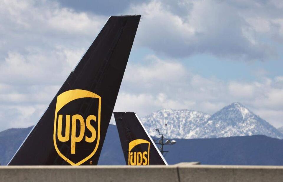 Al menos 3 muertos y 11 heridos en el accidente del avión de UPS en Kentucky