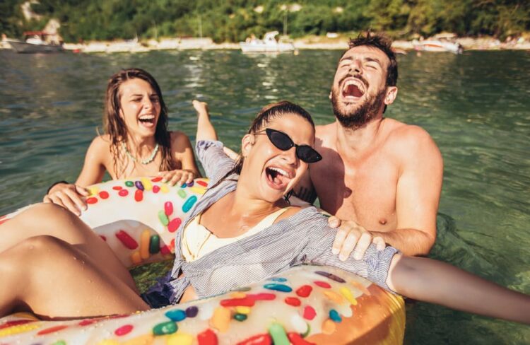 Aussie summer travel trends lead global holiday spend 2025