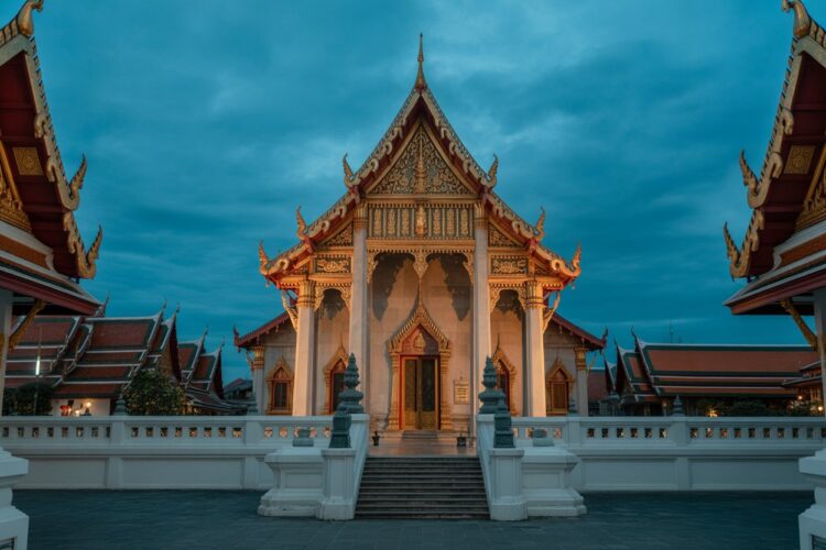 Bangkok Overtourism Crisis: Misbehaving Tourists & The Fight to Save Thai Culture