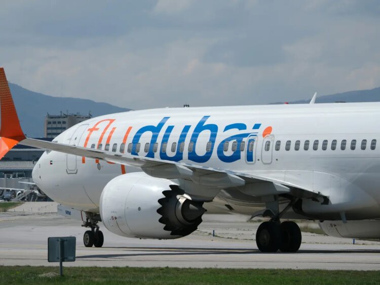 Drunk woman attacks crew, then flirts with passenger who tried to calm her down