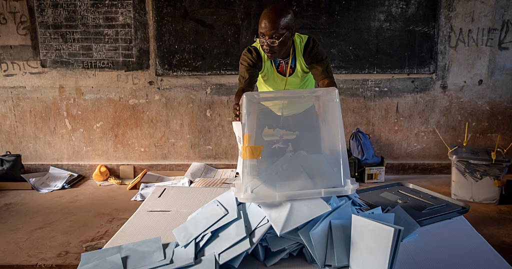 CAR trains polling workers as UN calls on authorities to ensure integrity of general election
