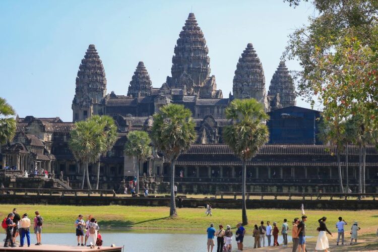 Cambodia's pilot visa-free policy for Chinese visitors expected to boost tourism: official -Xinhua