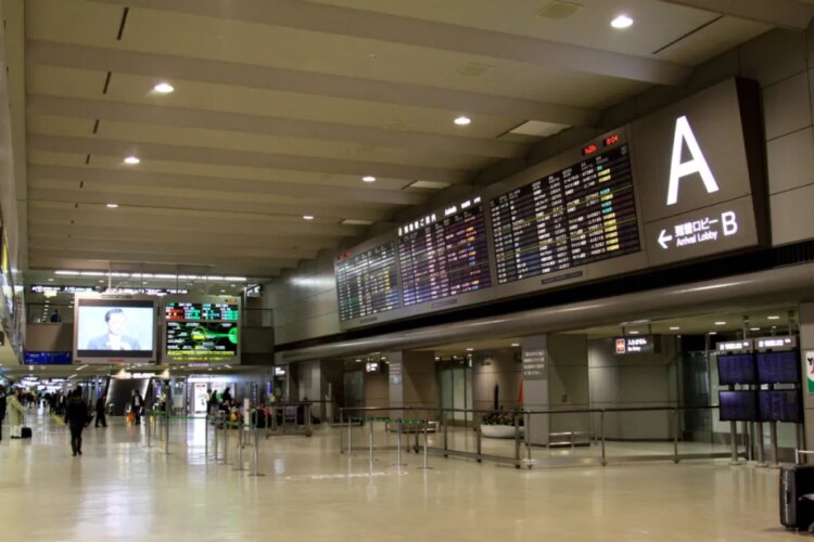 Travel Cost of the China-Japan Standoff: 1900 Flights Scrapped and More