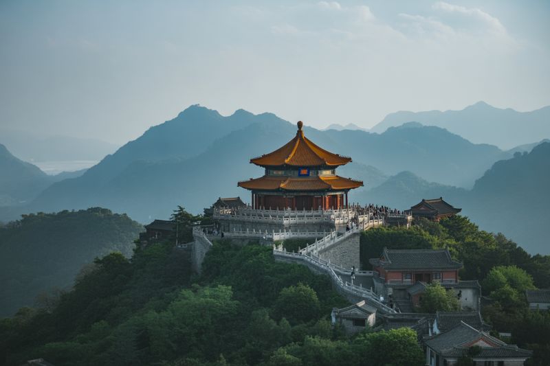 China’s Travel Restraints Shift Tourism Focus to South Korea and Vietnam