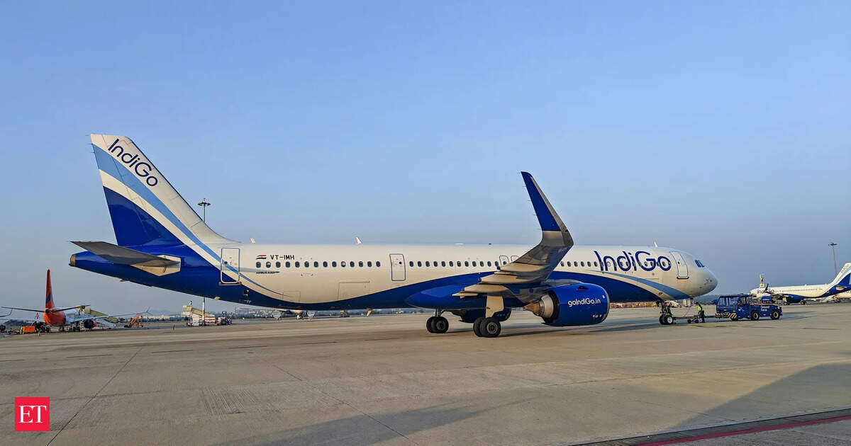 Delhi fog disrupts flight operations at Indira Gandhi Airport; IndiGo cancels 100+ flights across In...