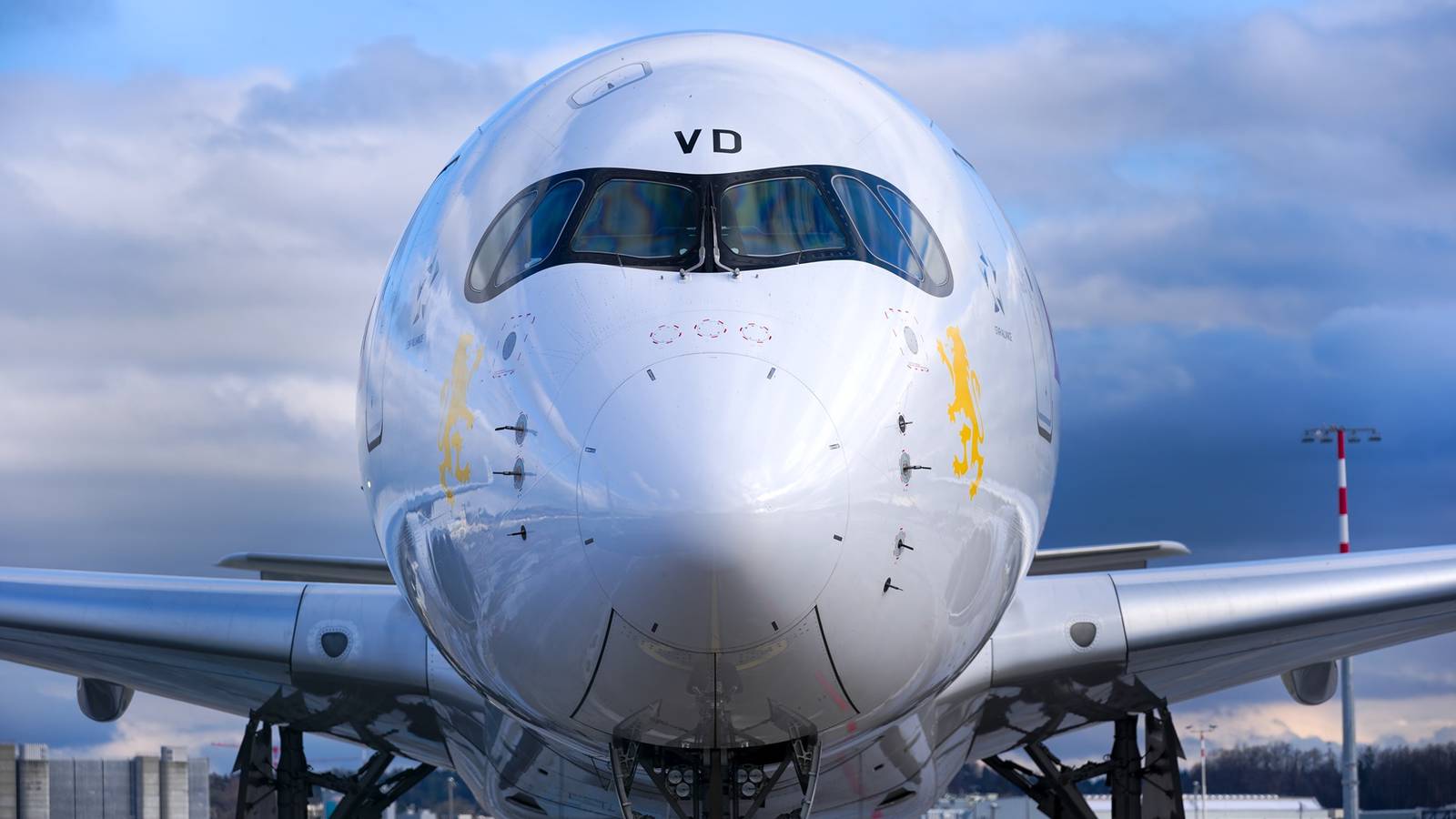 Ethiopian Airlines Rolls Out Airbus A350 Strip-And-Paint Capability