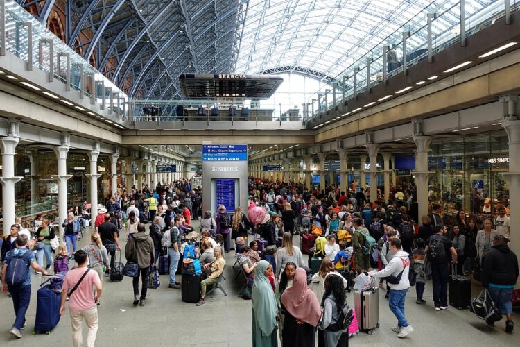 Eurostar Faces Major Delays and Cancellations