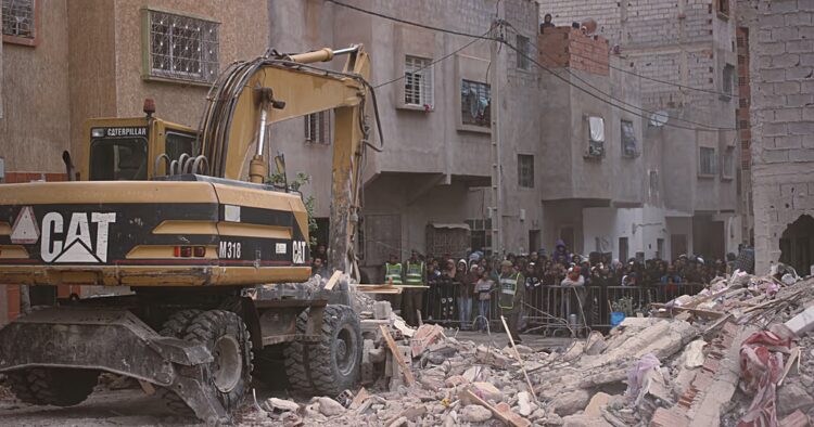 Deadly building collapse in Fez: Families evacuated, investigation underway