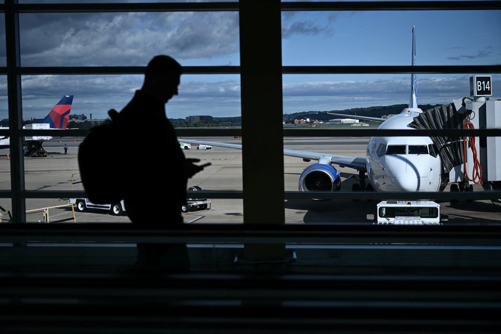 Shutdown fuels surging flight delays: TPG's tips for flying right now