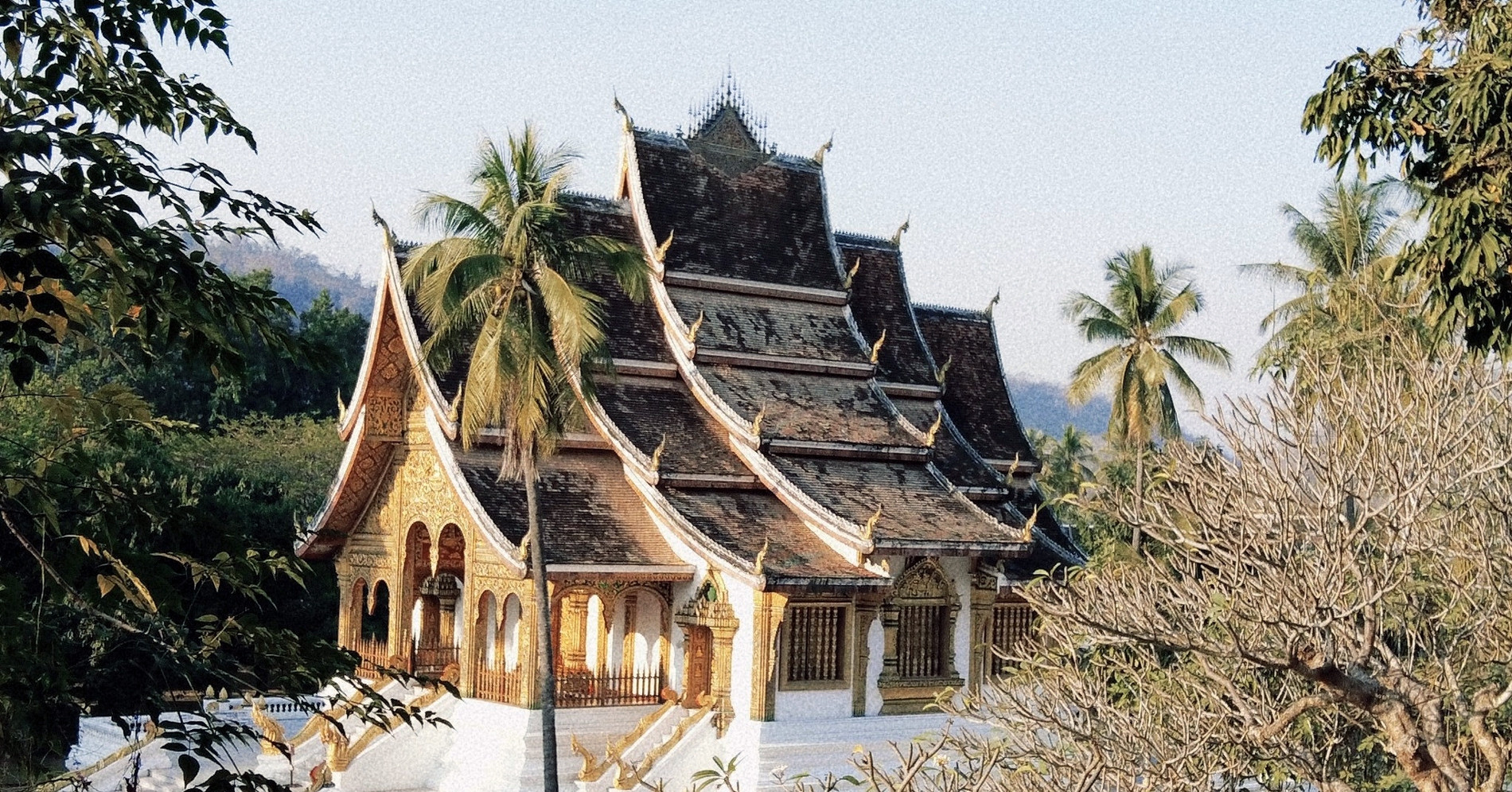 Expensive airfares dampen Vietnamese tourist boom to Laos