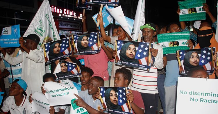 Hundreds protest in Mogadishu against Trump's reference to Somali immigrants as "garbage"