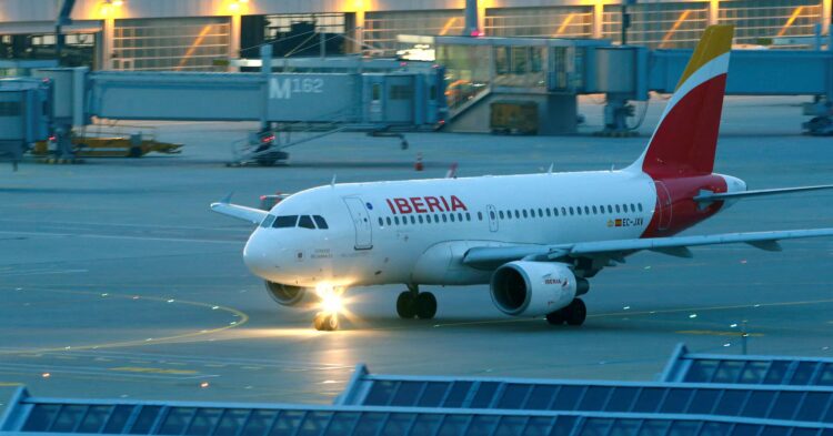 IAG's Iberia extends flight Venezuela suspension through December