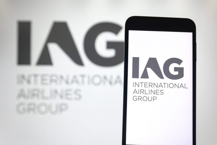 IAG Stock News Today (Dec. 13, 2025): International Consolidated Airlines Group SA Share Price, Forecasts, Buybacks and Key Catalysts