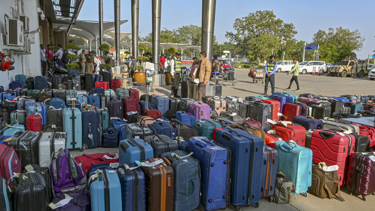 IndiGo–Air India Duopoly: When Two Airlines Rule 86% Of the Skies — Flyers Pay the Price | Industry