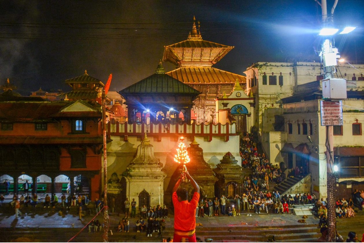 Indian tourists throng Kathmandu as Nepal tries to..