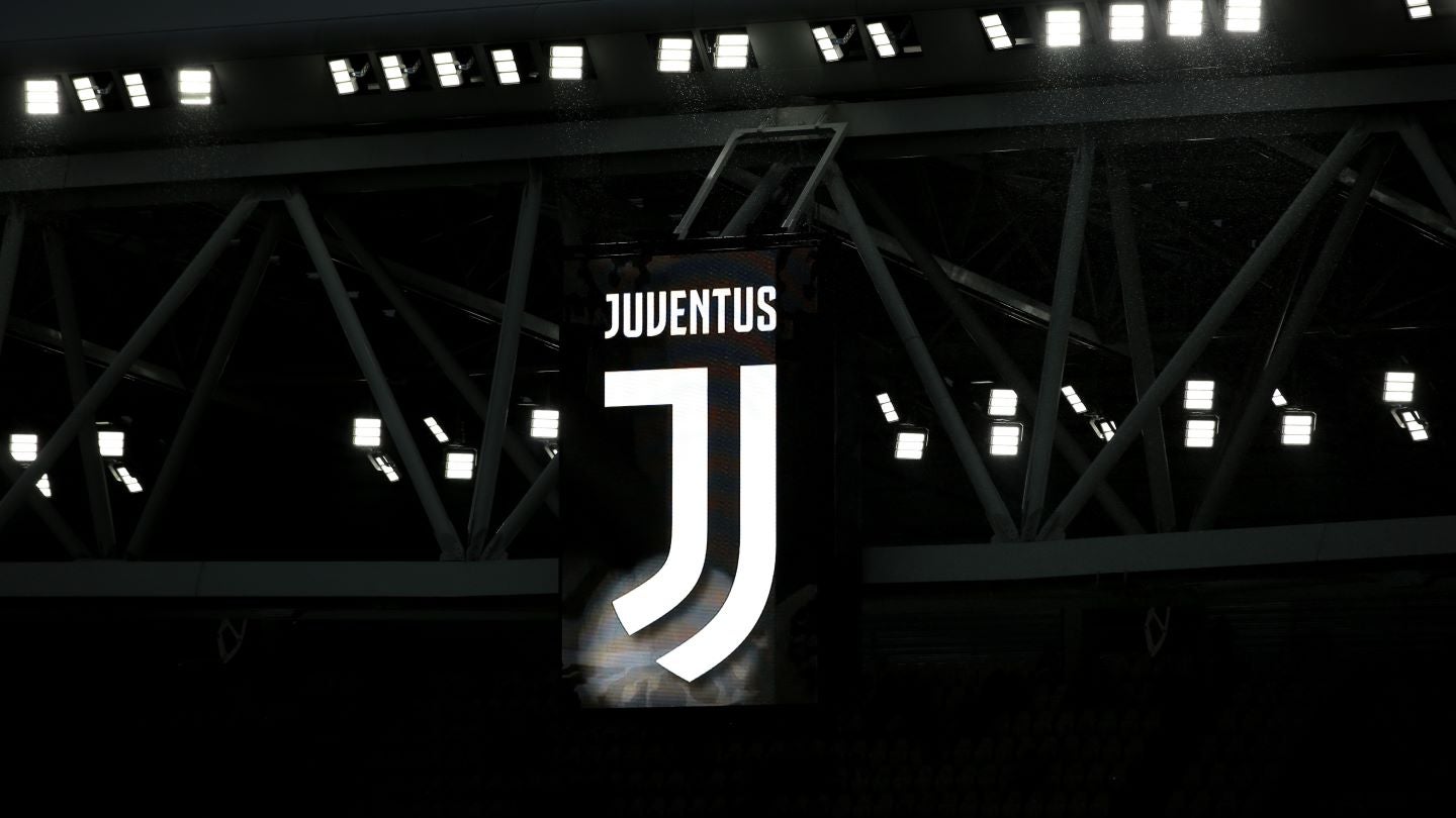 Juventus reject €1bn bid from Tether; Roma fly in Wizz Air as sleeve sponsor