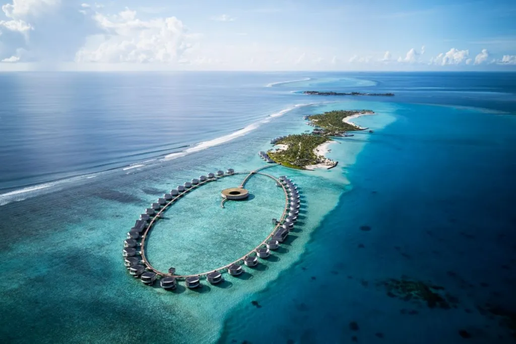 Luxury Hotel Race: How the Biggest Groups Stack Up
