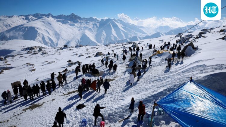 A month of commercial tourism in India | Number Theory