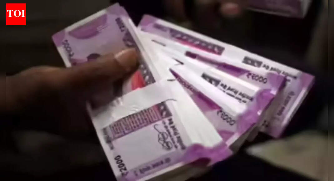 Nepal allows Indian high-value notes after a decade-long ban