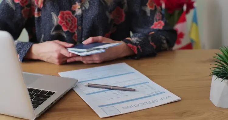 STB suspends 10 travel agent licences