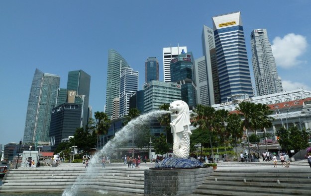 Singapore’s Jan to Nov visitor tally 15.6mln, up 3pct y-o-y but overnighter volume flat