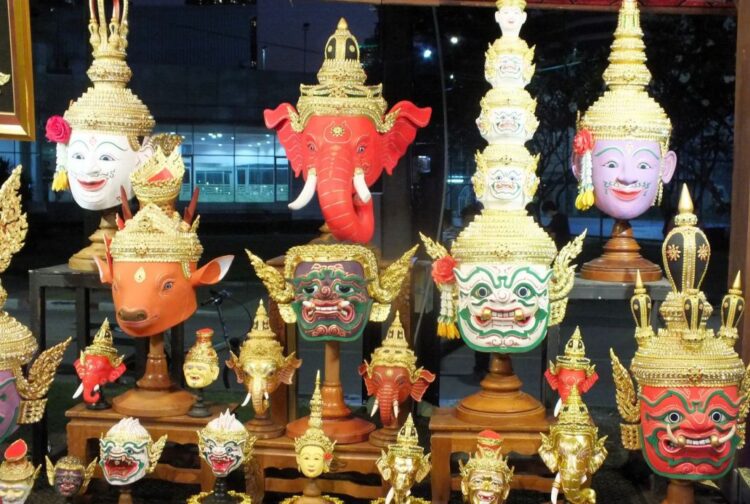 Thailand pushes tourism stimulus despite political turmoil, floods and war