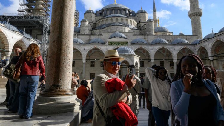 Türkiye likely to hit new annual peak as November tourist arrivals near 3M