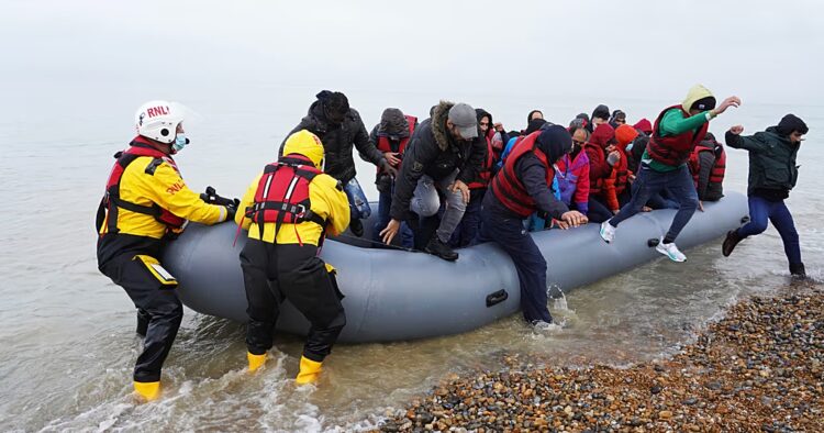 UK restricts DRC visas over migrant return row