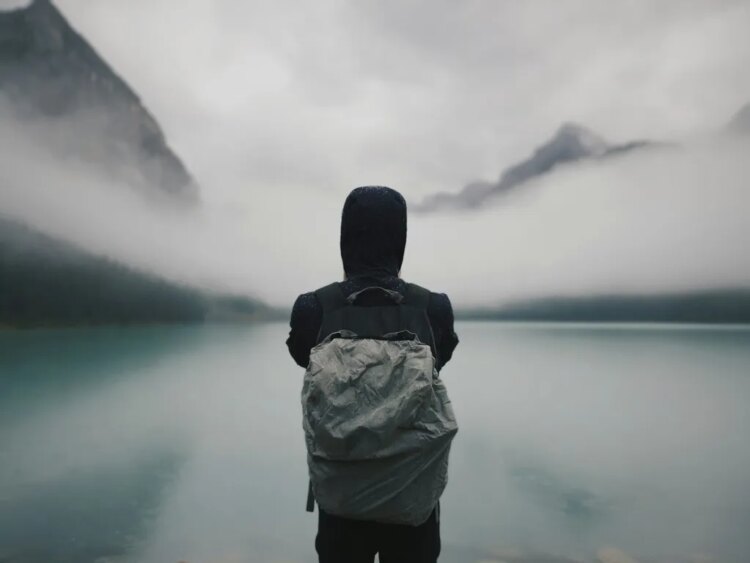 A traveler in the cold