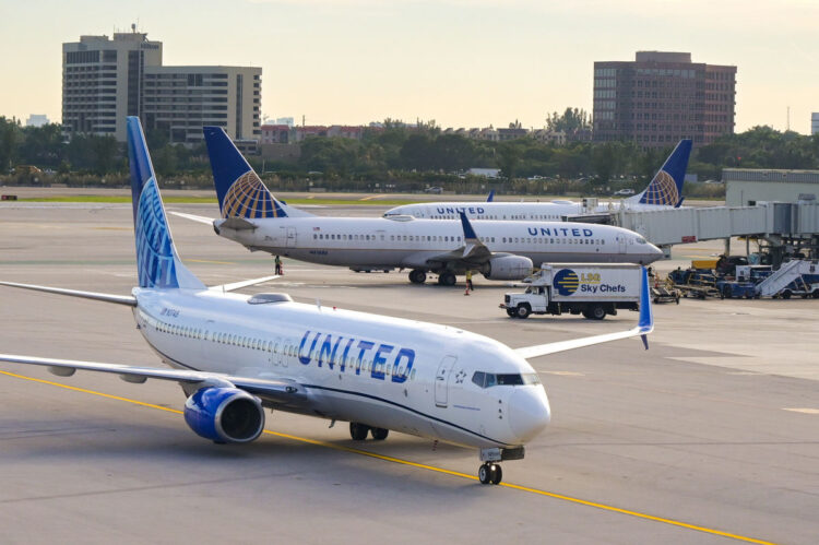 United Airlines CEO Makes Bold Prediction for Future, Takes Jab at American Airlines