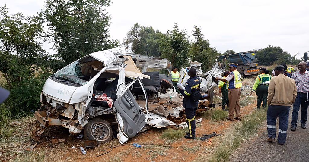 13 schoolchildren killed in tragic road crash south of Johannesburg