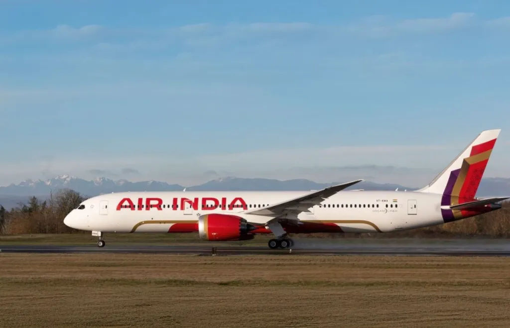 Air India CEO Points to More Dreamliner Orders, Part of Fleet Overhaul