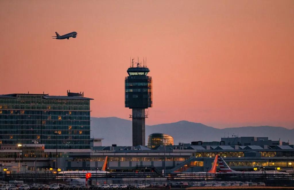 What Do New Year LinkedIn Posts from 11 Airline CEOs Tell Us?