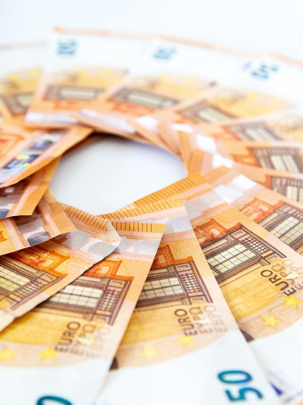 Travel?Tech Leader Trades Sideways While Analysts Stay Constructive